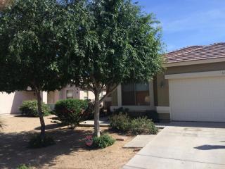 815 Sunland Ave, Phoenix AZ  85041-3972 exterior