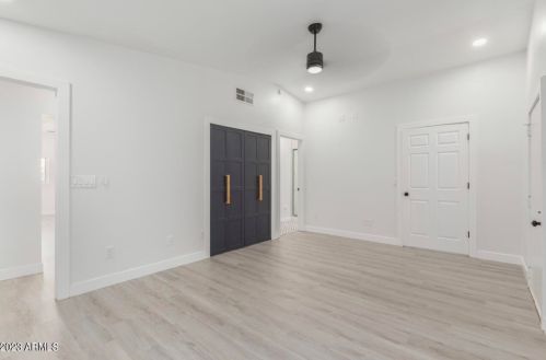 912 4 Ave, Phoenix AZ 85013-3034 exterior