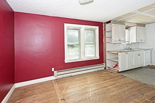 282 June St, Worcester MA 01602-3257 exterior