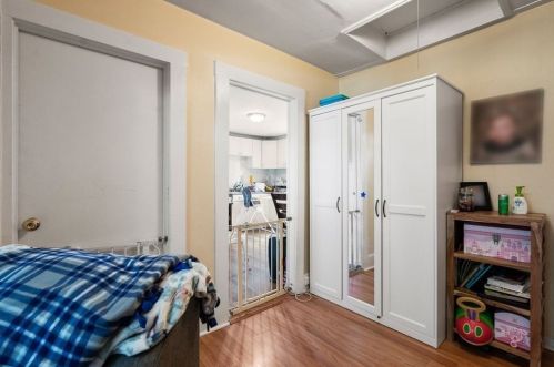 32 Warner St, Gloucester MA 01930-2841 exterior