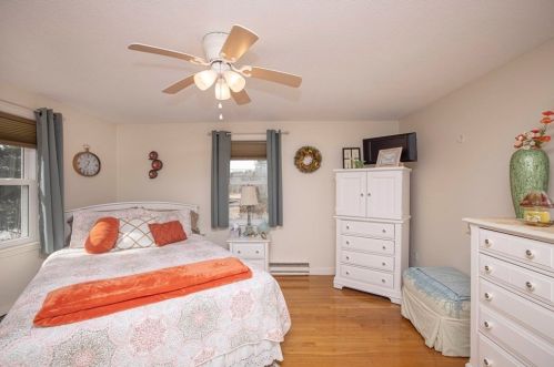 19 Over Jordan Rd, Wareham MA 02571-2414 exterior