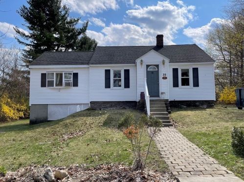 35 Carter Rd, Worcester, MA 01609-1037