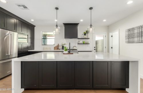 1253 Cambridge Ave, Phoenix AZ  85006-1102 exterior