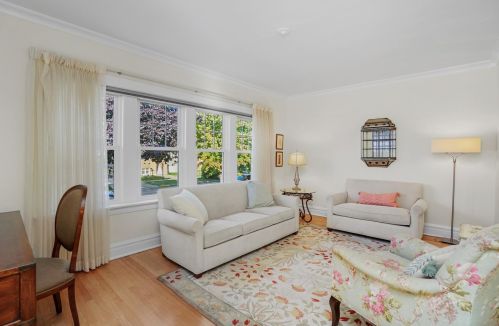 2243 Clinton Ave, Forest View, IL 60402-2105