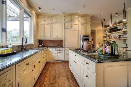 952 Euclid Ave, Atlanta GA 30307-1925 exterior