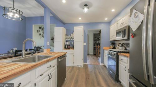 23 Lauderdale Rd, West Deptford NJ 08096-3938 exterior