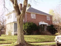 33 Blake St, Newton, MA 02460-2005