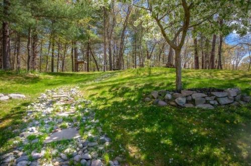 21 Franklin Rodgers Rd, Hingham MA 02043-2665 exterior