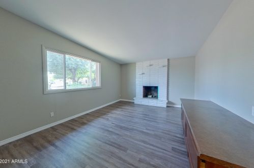 12020 36 Pl, Phoenix AZ 85050-4861 exterior