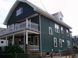 93 Faxon St, Newton, MA 02458-1062