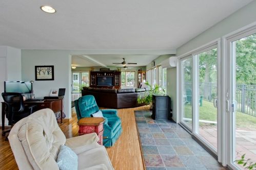 95 Llewellyn Dr, Montgomery MA 01085-2513 exterior