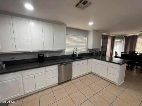 3629 73 Dr, Phoenix AZ 85033-3805 exterior