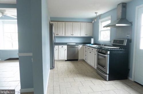 11 Belleview Ave, Erial NJ 08081-1203 exterior