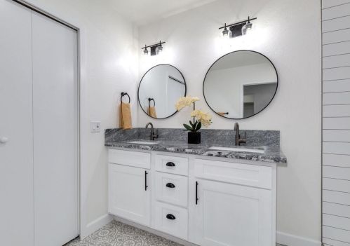 2217 28th Pl, Phoenix AZ  85008-2809 exterior