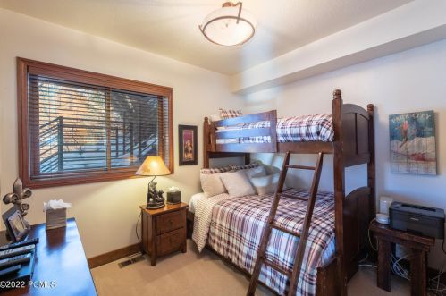 438 Ontario Ave, Park City UT 84060-5120 exterior