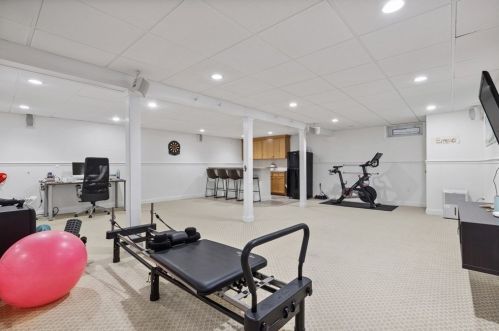 100 Manatee Rd, Hingham MA 02043-3064 exterior