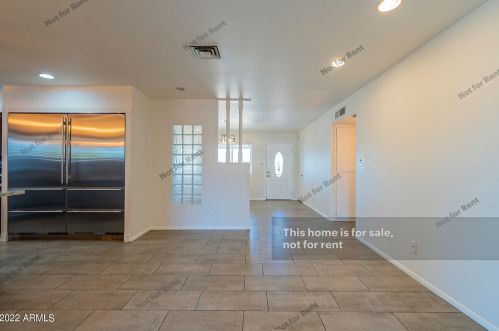 1023 Charleston Ave, Phoenix AZ  85022-1143 exterior