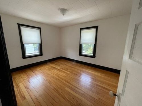 130 Stafford St, Worcester MA 01603-1438 exterior