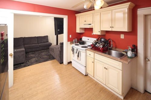 61 Wall St, East Bridgewater MA 02324-1520 exterior