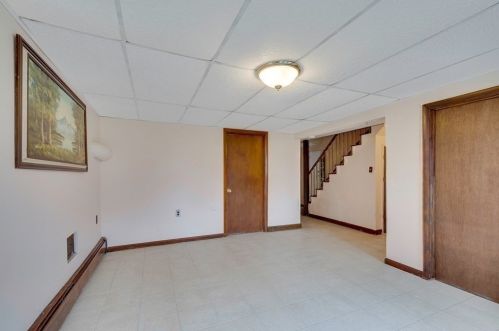 363 Greenlodge St, Dedham MA 02026-6223 exterior