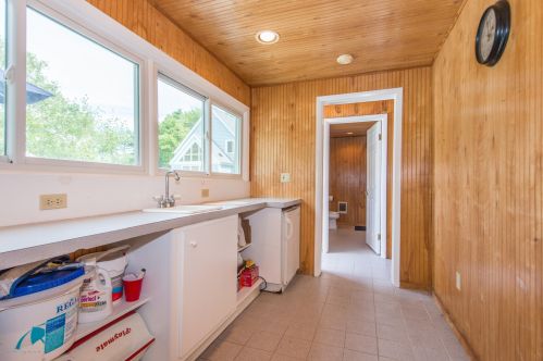 125 Bridges Rd, Little Silver NJ 07739-1634 exterior