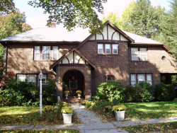 21 Merrill Rd, Newton, MA 02459-1320