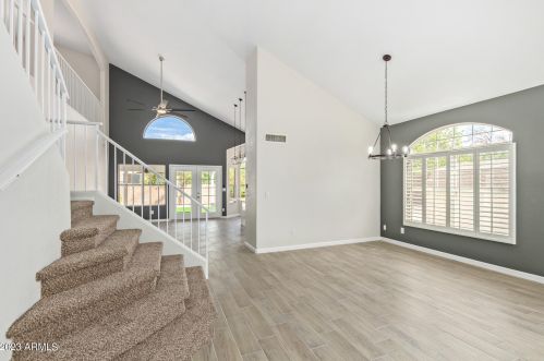 1222 Beverly Ln, Phoenix AZ 85032-3408 exterior