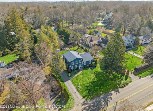 450 Branch Ave, Little Silver NJ  07739-1111 exterior