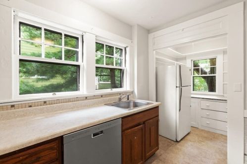 147 Highland Ave, Arlington MA 02476-7846 exterior