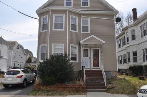 142 Adams St, New Bedford, MA 02746-1333