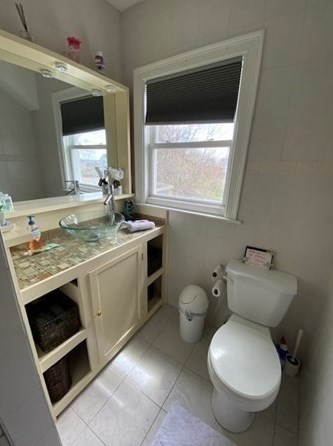 747 Penn St, Fall River MA 02724-1276 exterior