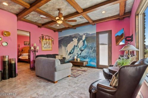 33807 4 Dr, Phoenix AZ 85045-0464 exterior