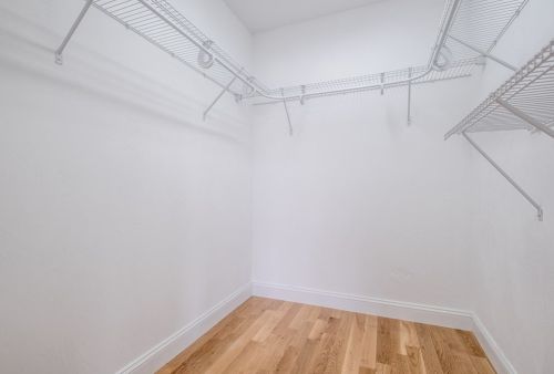 137 Wall St, East Bridgewater MA 02324-1519 exterior