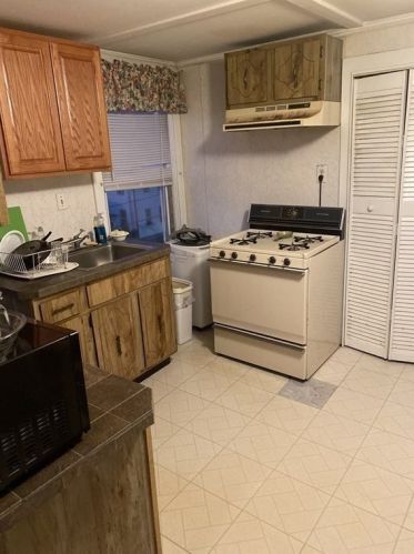 79 Bucknam St, Everett MA 02149-1213 exterior