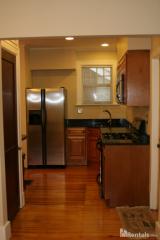 120 Cannons Ln, Louisville KY  40206-2725 exterior