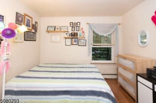 76 Frederick St, Belleville NJ 07109-1157 exterior