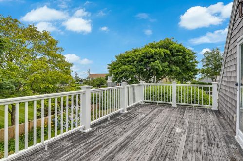 75 Main St, Chatham MA 02633-2419 exterior