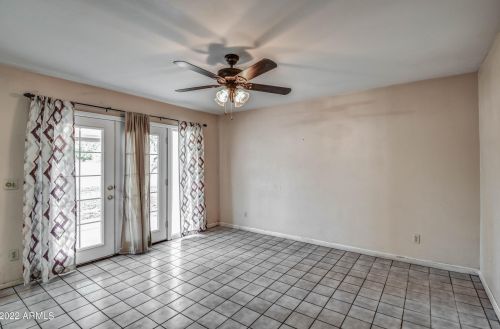 7330 Coolidge St, Phoenix AZ 85015-3845 exterior