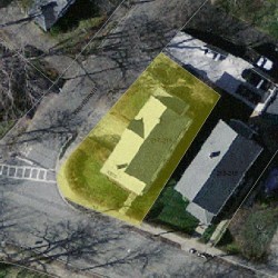 219 Pearl St, Newton MA  02458-1323 aerial view