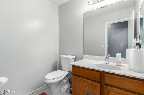 2425 65 Dr, Phoenix AZ 85043-1950 exterior