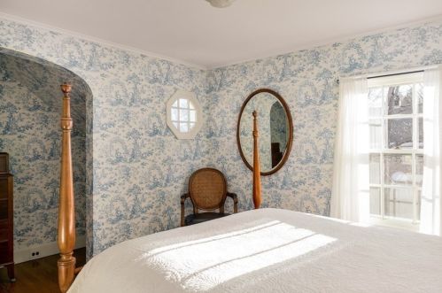 7 Monadnock Rd, Arlington MA 02476-8026 exterior