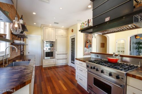 529 Cypress St, Phoenix AZ 85006-1840 exterior