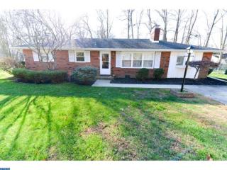 25 Dunlap Ave, Pennsville, NJ 08070-1163