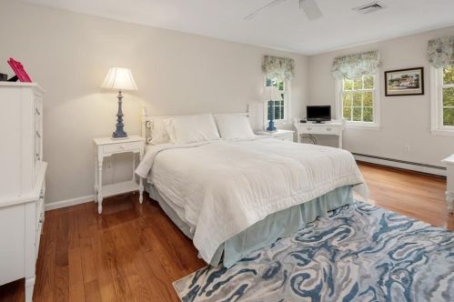 21 Franklin Rodgers Rd, Hingham MA 02043-2665 exterior