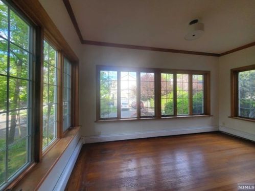 232 Madison Ave, Cresskill NJ  07626-1308 exterior