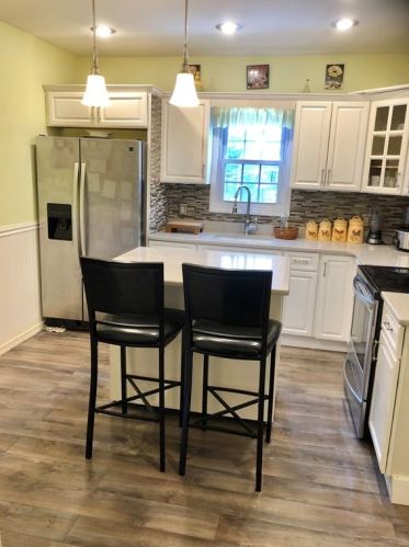 33 Coburn Ave, Worcester MA 01604-6002 exterior