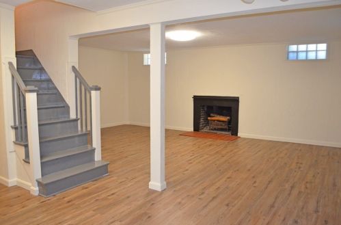 1686 Beacon St, Newton MA 02468-1463 exterior