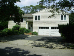 108 Old Farm Rd, Newton, MA 02459-3439