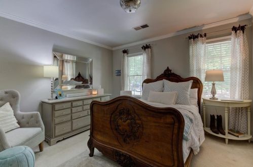 4815 Dunwoody Sta Dr, Atlanta GA 30338-4705 exterior