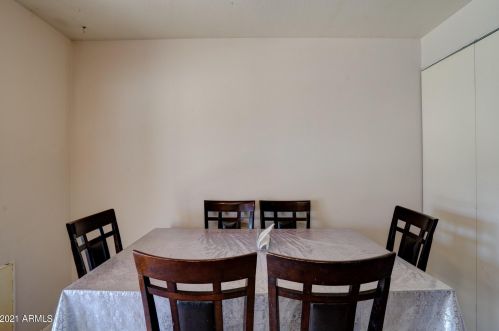 14233 38 St, Phoenix AZ 85018-5814 exterior